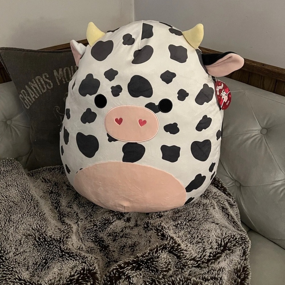 Squishmallows 20” XL Colin the cow w heart nose - Picture 4 of 5